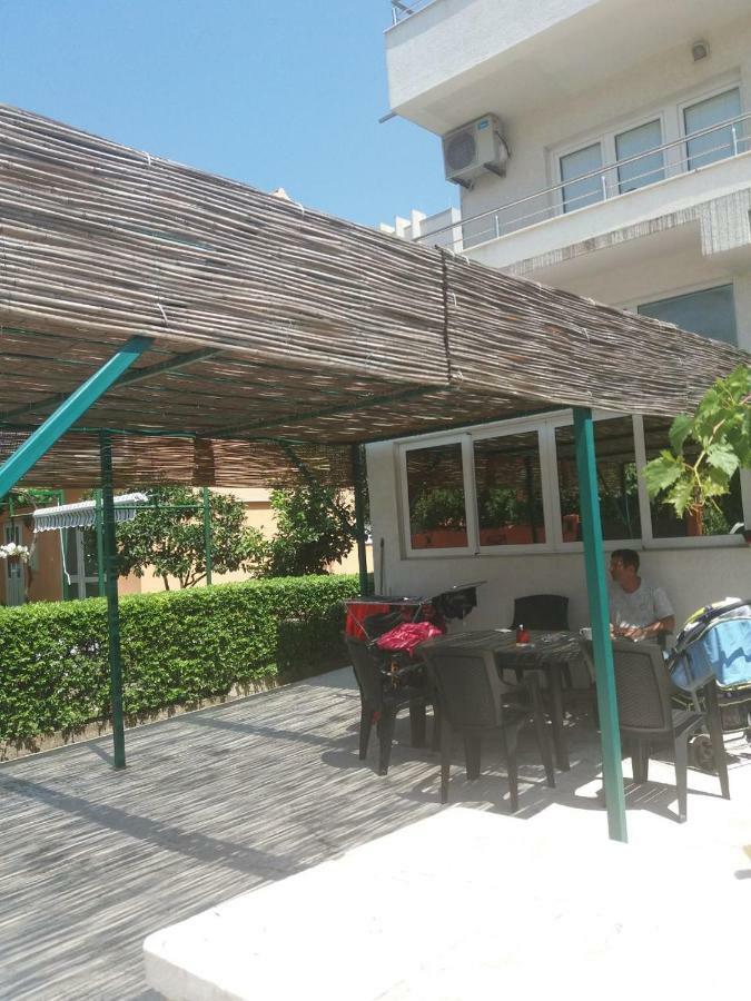Mona&Mike Apartments 蒂瓦特 外观 照片