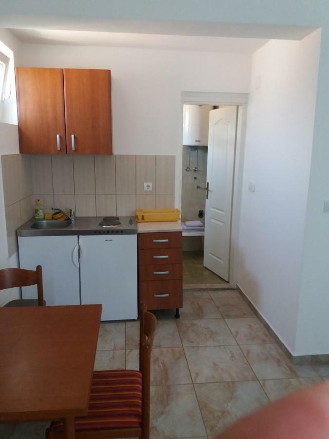 Mona&Mike Apartments 蒂瓦特 外观 照片