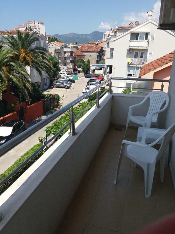 Mona&Mike Apartments 蒂瓦特 外观 照片