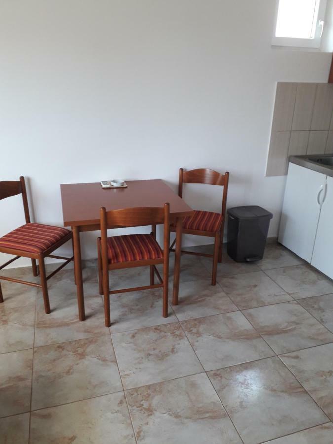 Mona&Mike Apartments 蒂瓦特 外观 照片